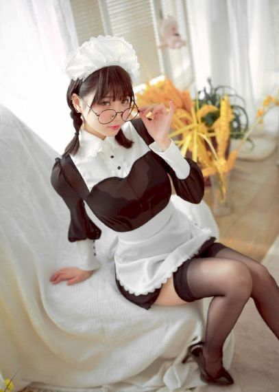 91精品国产黑色紧身裤美女_HDBD在线观看