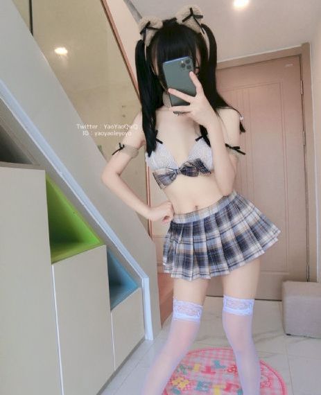欧美套装儿童女孩_720超清免费观看