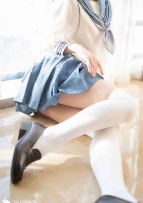 精品一区二区三区四区学生_高清无删减在线观看